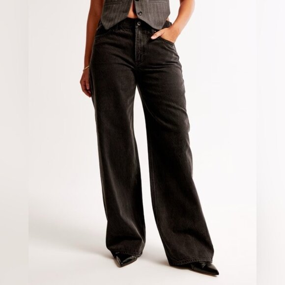 NWOT Abercrombie & Fitch Curve Love Low Rise Ultra Loose Jean Black - Picture 3 of 11